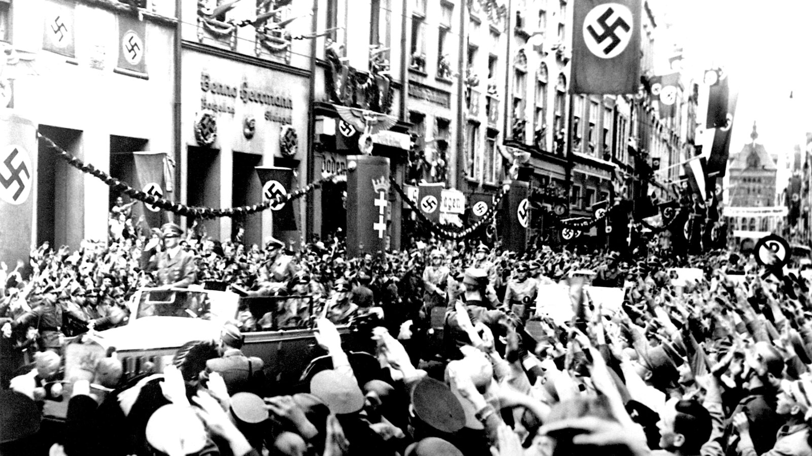 Prof. Norman M. NAIMARK: Hitler Stalin i uporczywość ludobójstwa
