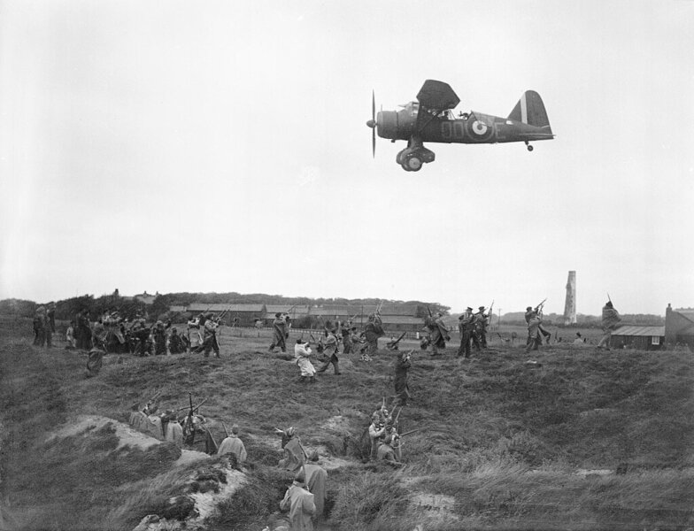 31 października 1940 roku zakończyła się bitwa o Anglię. Wielka Brytania zdołała obronić się przed serią powietrznych ataków III Rzeszy i udaremniła plany desantu przy użyciu sił lądowych i morskich. Mógł to być jeden z punktów zwrotnych II wojny światowej, decydujących w ostatecznym rozrachunku o zwycięstwie Zjednoczonego Królestwa i jego sojuszników.